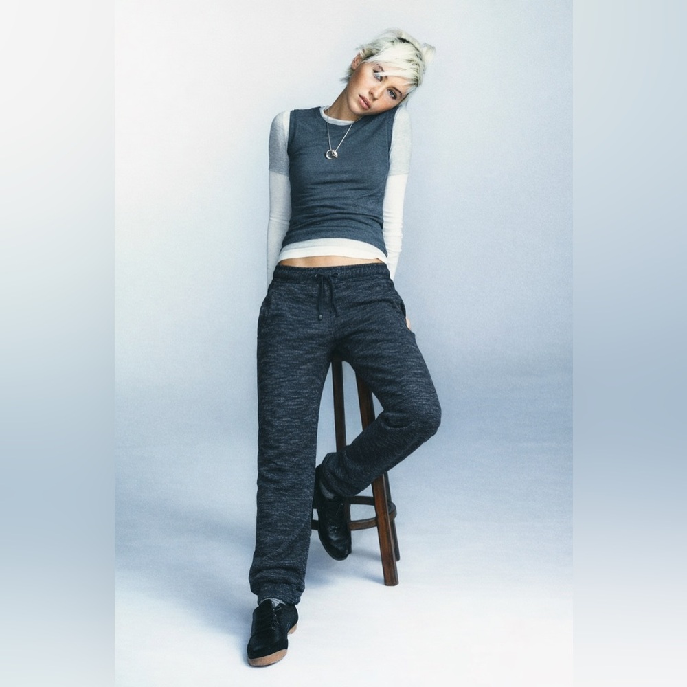 Women's Black and Gray Heathered Jogger Pants